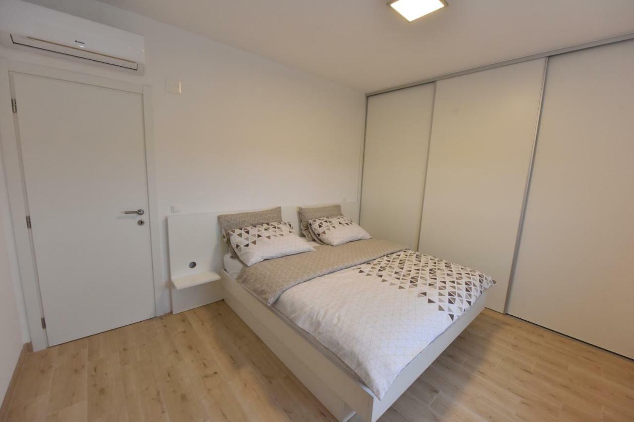 Family Apartments Podsolarsko Σίμπενικ Εξωτερικό φωτογραφία