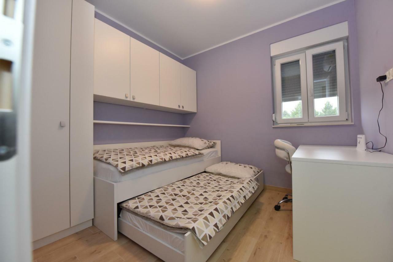 Family Apartments Podsolarsko Σίμπενικ Εξωτερικό φωτογραφία