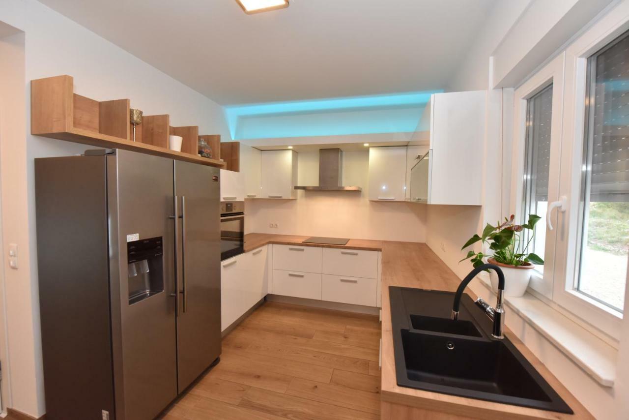 Family Apartments Podsolarsko Σίμπενικ Εξωτερικό φωτογραφία